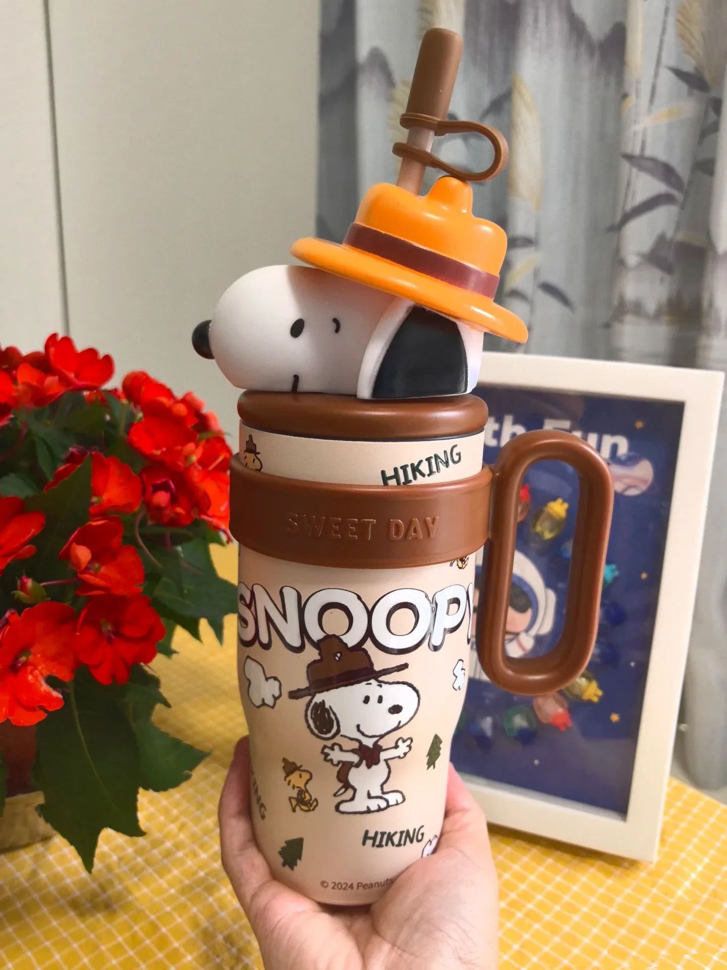

New Crayon Shin-chan Cute Cartoon Sakurada Nene Vacuum Cup Kawaii High-Capacity Water Cup Lovely Periphery Home Decor Gifts