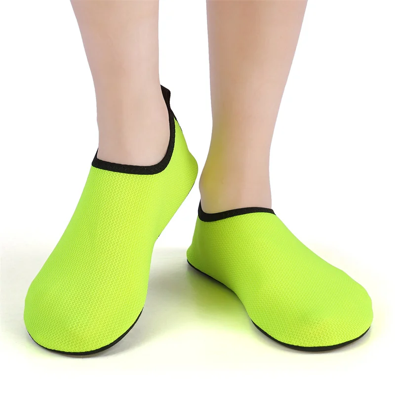 Low Price Hot Selling Men's Women's Water Shoes Comfortable Soft Ultra Light Anti Slip Swimming Shoes Unisex Indoor Yoga Shoes