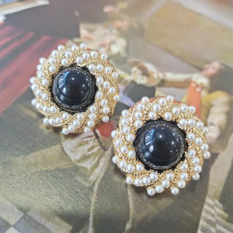 Vintage millet pearl earrings and ear clips