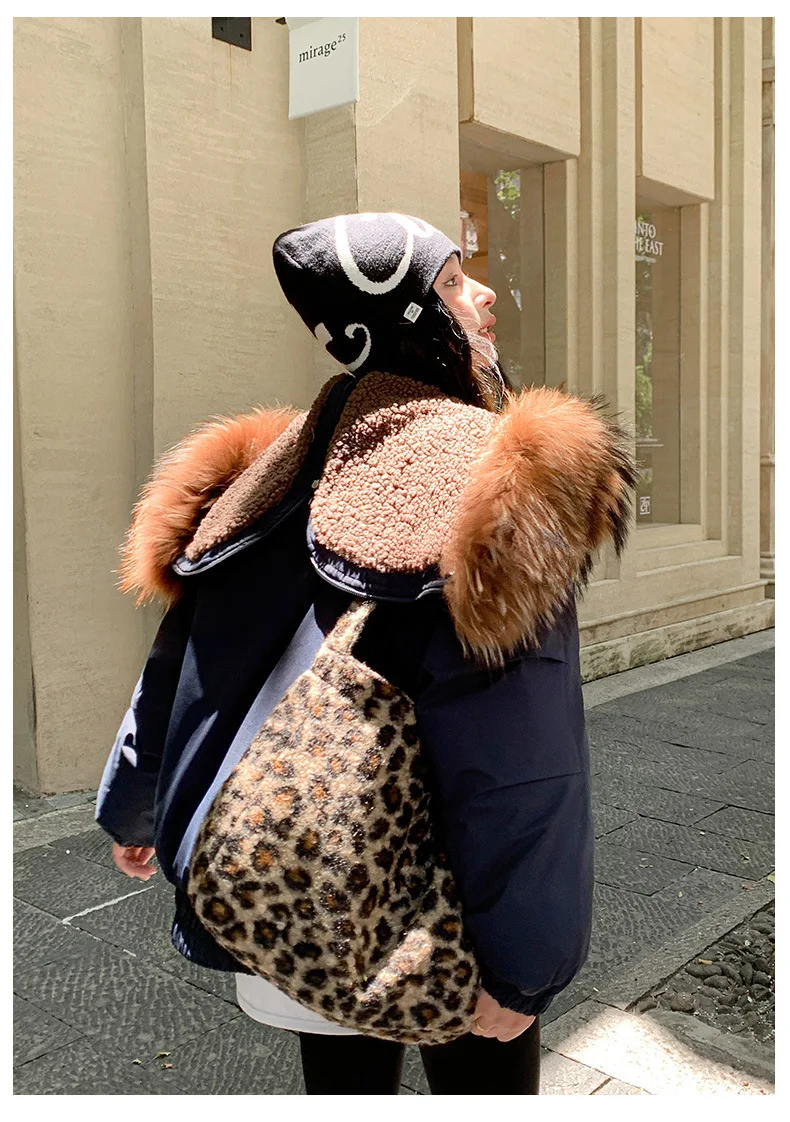 New Cotton Coat Cow Horn Buckle Short Style Overcoming Winter Cold Women.Down Cotton Jacket Women Big Fur Collar Winter Clothes