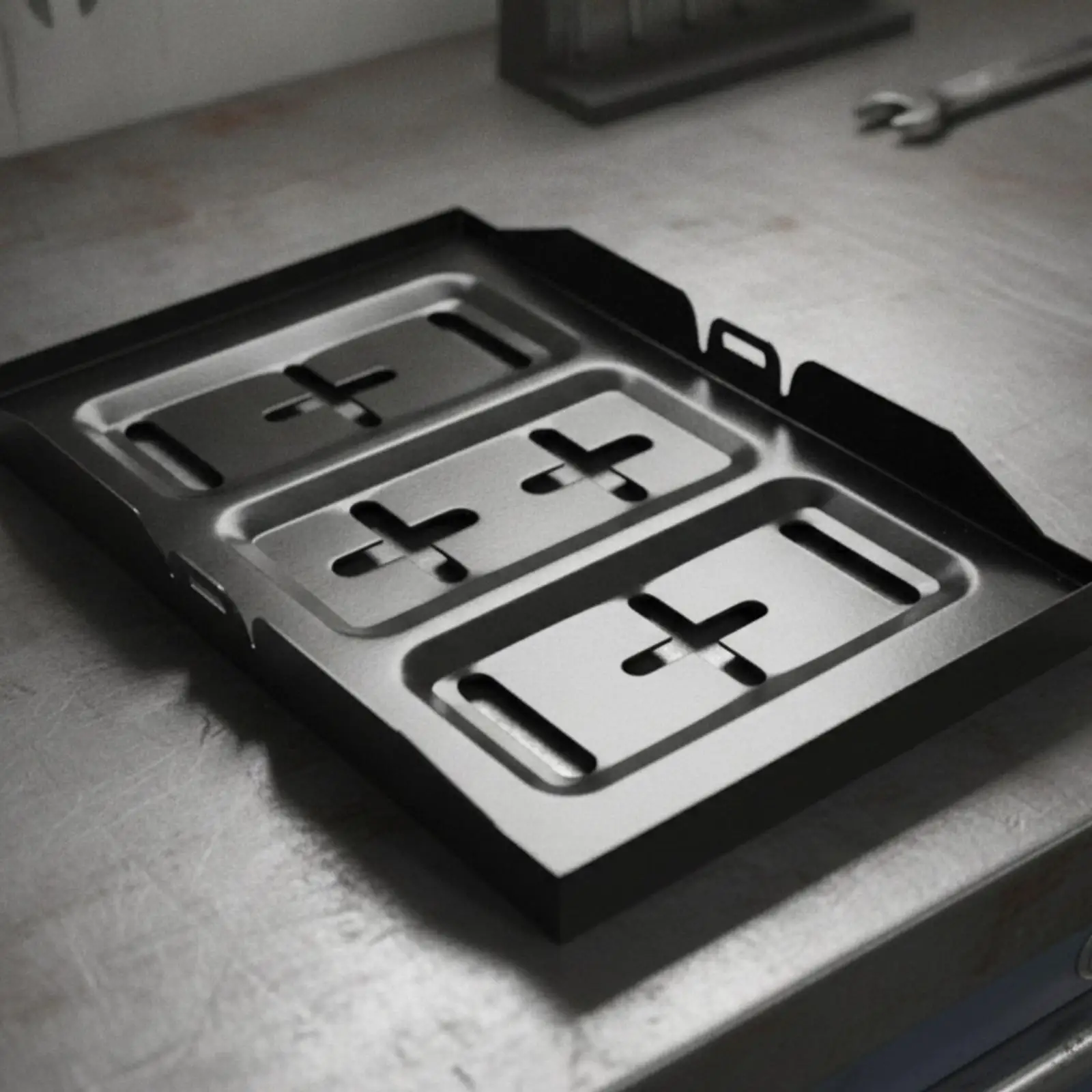 Heavy Duty Metal Fixing Tray for Automotive Power Unit Stable Anchor Plate with Low Profile Design