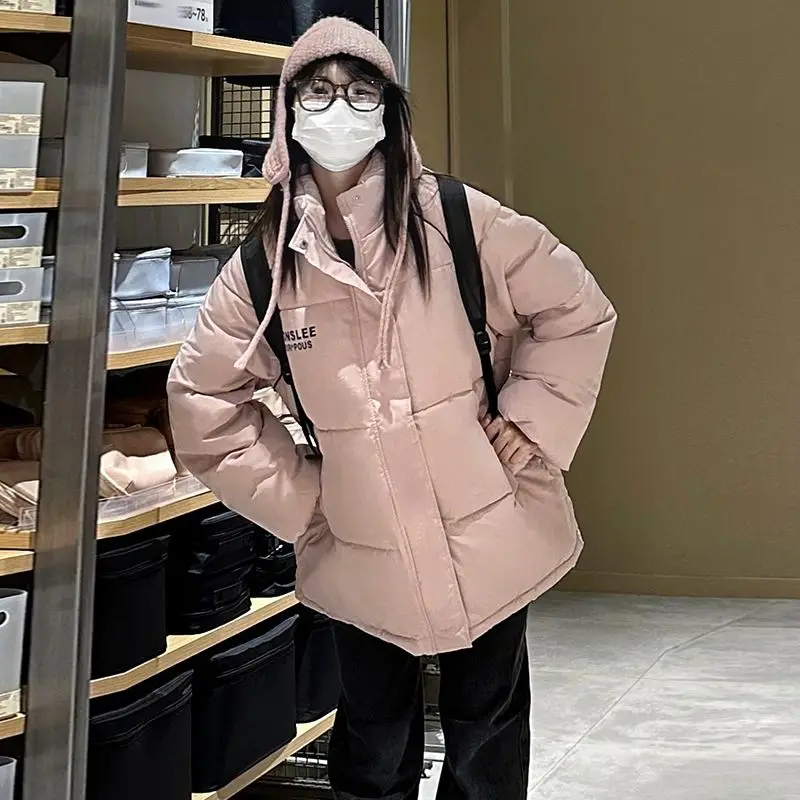 

2025 New Pink Cotton Jacket Women's Winter College Style Super Beautiful Letter Print Stand Collar Cotton Coat Outerwear