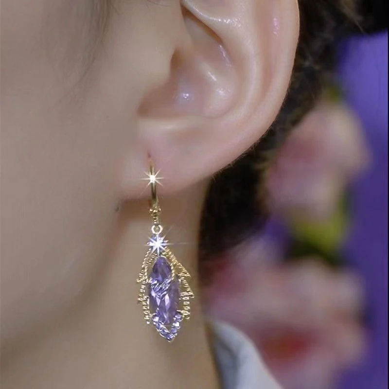 Thumbnail 3 - #25 Drop Earrings Comparison Guide