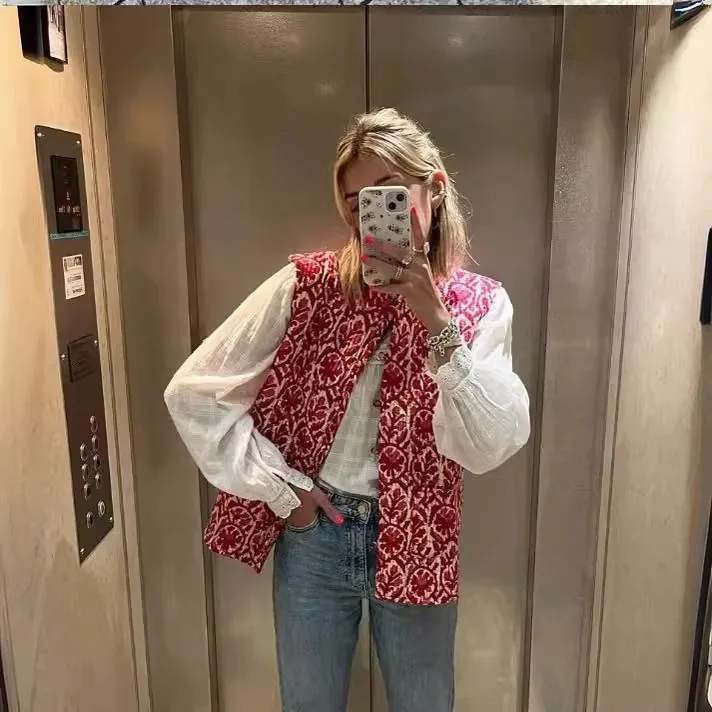 Women's Double-Sided Printed Vest Red Floral Print Quilted Vest With White Lace Blouse Layered Floral Print Vest Style T496