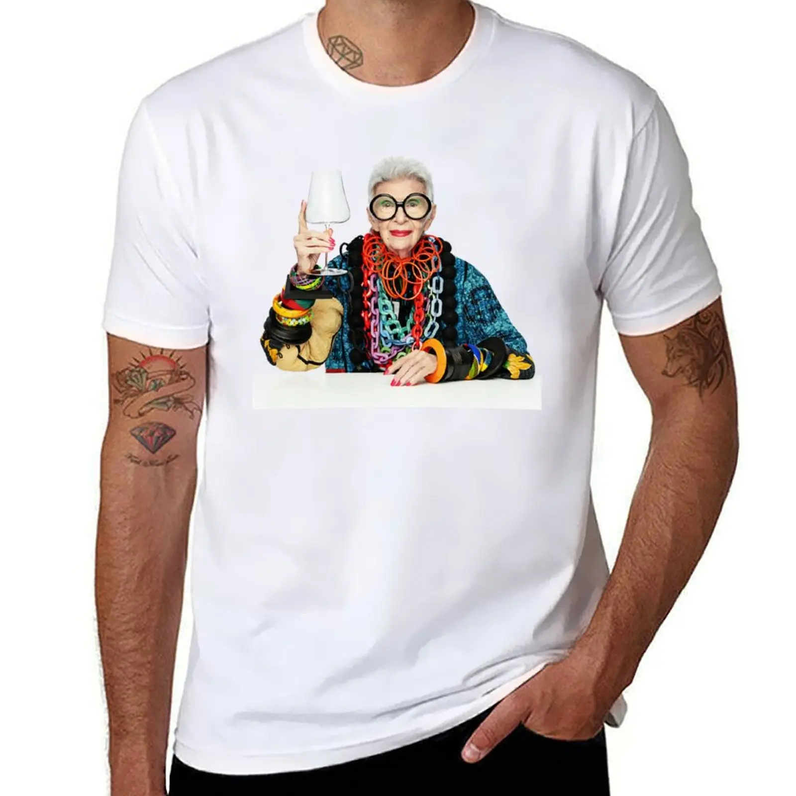 

Iris Apfel Fotomodell T-Shirt man t shirt cotton high quality t shirts designer t shirt man cotton T-shirt