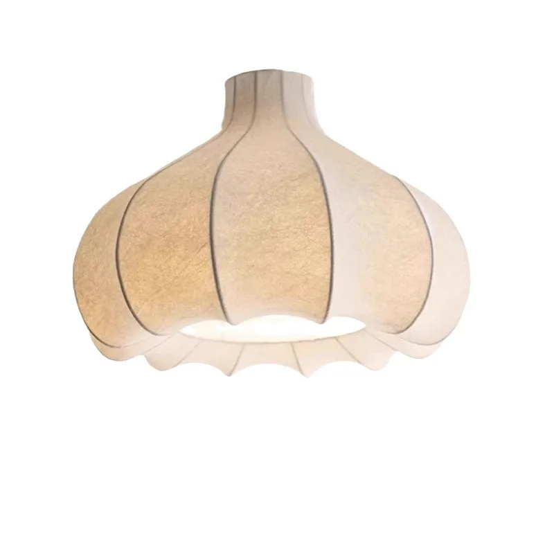 

Restaurant chandelier wabi sandy wind medieval fabric French retro Zhongshan lamps single head silk room lamp master bedroom
