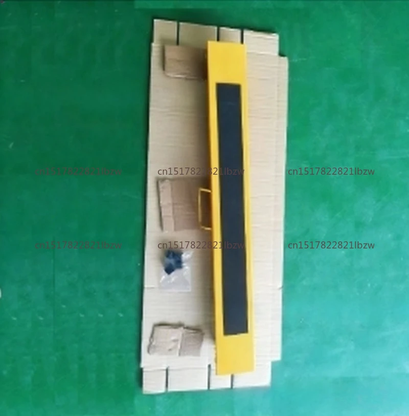Foldable retractable height, lifting saw iron bracket, work table