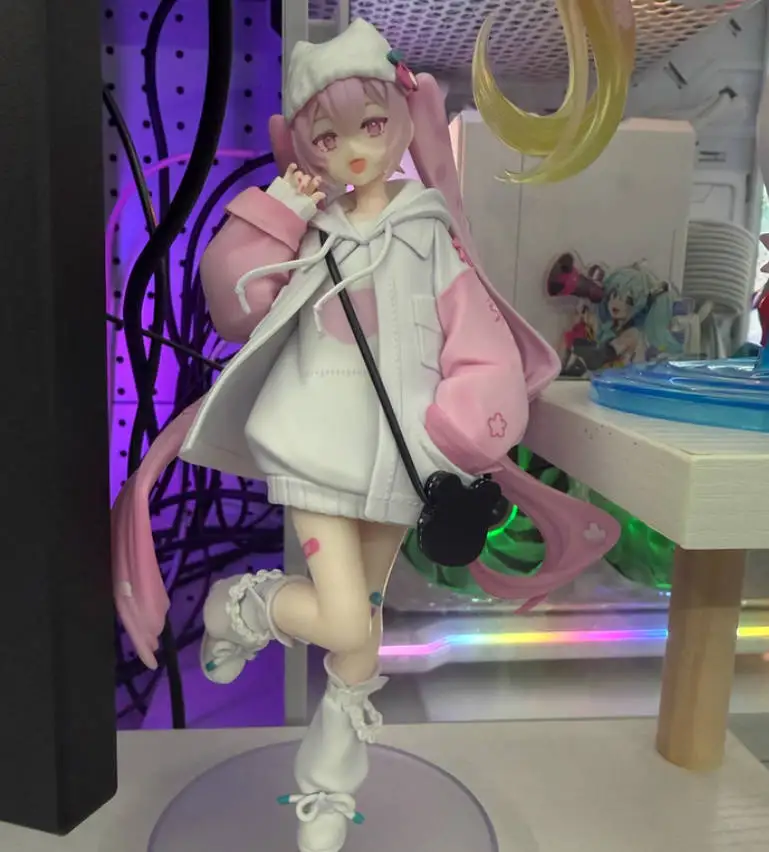 

Оригинальная аниме-фигурка Furyu Hatsune Miku: Сакура Мику в крутом стиле, 19 см, модель для декора рабочего стола, подарок для девочки