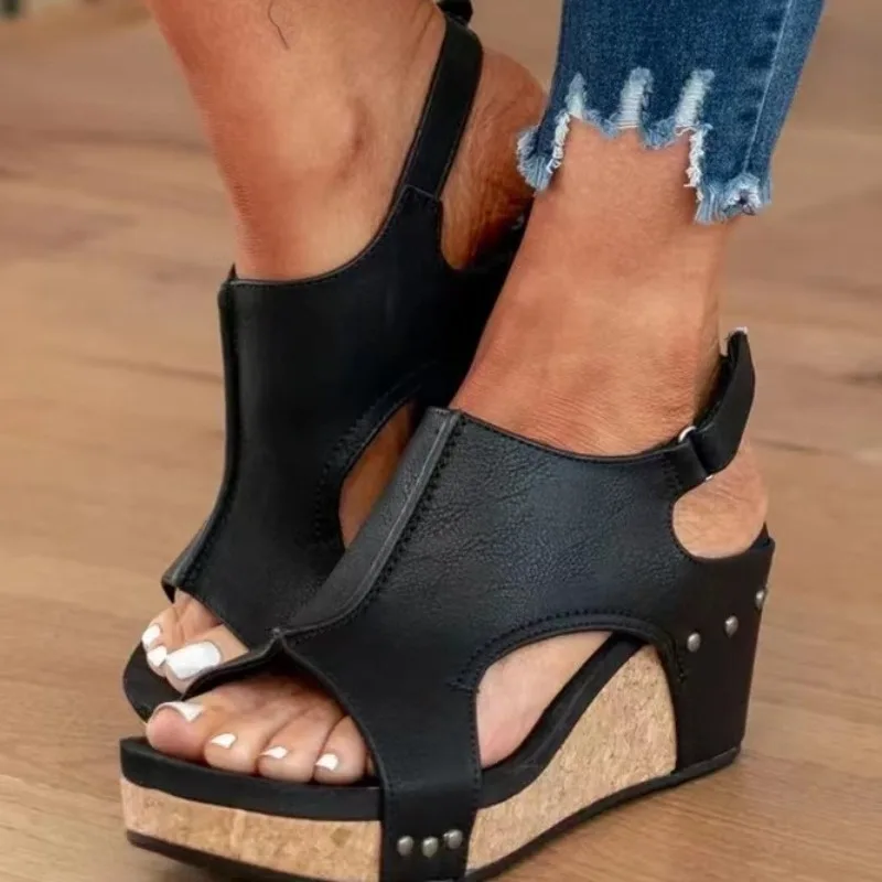 European and American Foreign Trade Large Size New Women's Slope Heel Fish Mouth Thick Bottom Rivet Sandals Wholesale