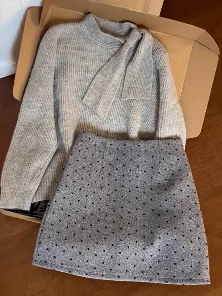 Vintage Women Knitted Sweater Long Sleeved Grey Polka Dot Skirt Set Autumn Winter Slim Fit Pullover New Design 2025 Retro Suit