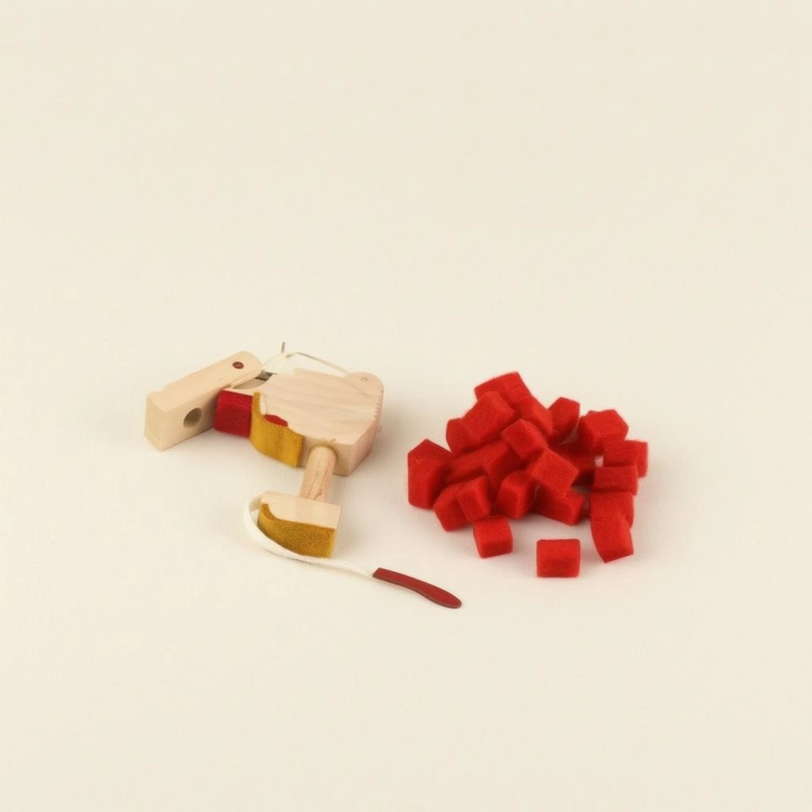 Soft Fuzzy Felt Cube Dense Red Felt Cube Fabric Square Matte Easy to Handle