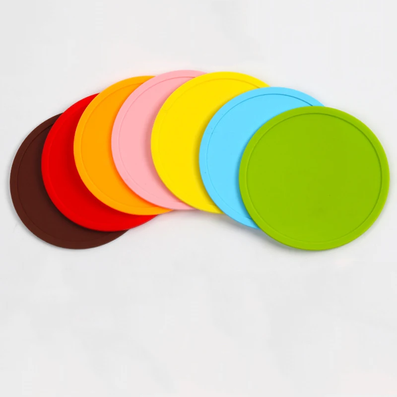 

5Pcs Silicone Coasters Table Decoration Round Pad Waterproof Non-slip Heat Insulation Placemat Kitchen Novel Kitchen Accessories