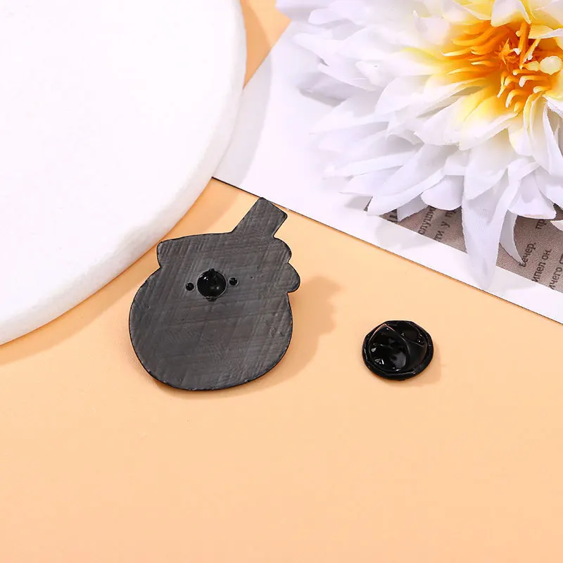 4pcs Cute Cartoon Cat Enamel Brooch Creative Animal Valentine\'s Day Heart Gift Lapel Pin Badge Backpack Clothing Hat Accessories