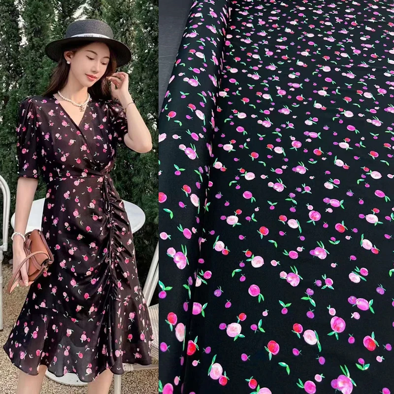 High Definition Digital Printed Peaches Natural Mulberry Silk Fabric Fashion Style Counter Dresses Cloth Designer Brand Fabrics