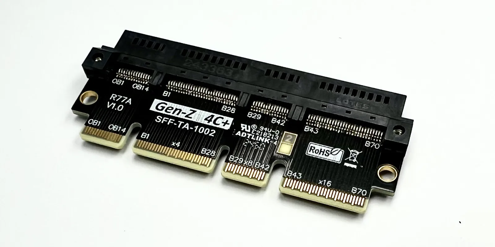 ADT PCIe5.0 X16 zu Gen-Z 4C+/SFF-TA-1002 EDSFF Adapterkarte EDSFF 4C+ Erhöhte Test-Schutzkarte unterstützt Gen5 PCI-E 5.0 512Gbps – Detail 3