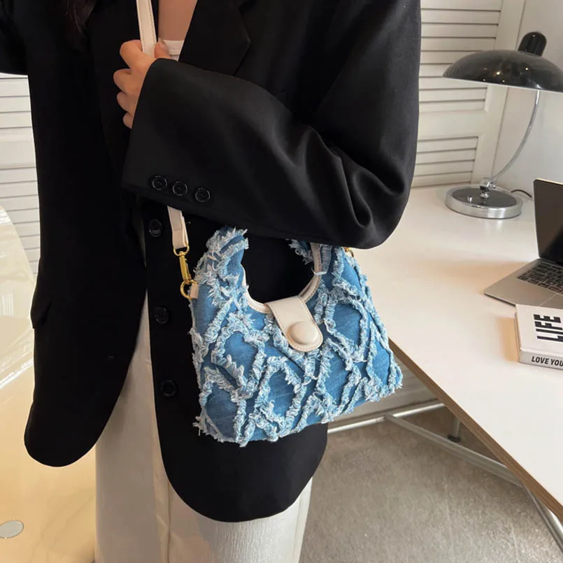 

Denim Female Jean Rhombic Lattice Tassels Dumpling Crossbody Bags Handbags Letter Shoulder Shopper Armpit Hobos Unisex Purse