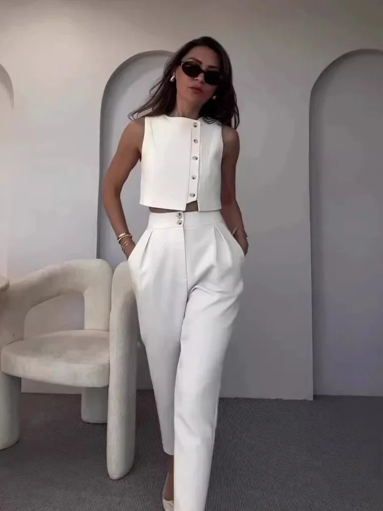 2025 European And American Summer New Women's Vest, Tank Top Design, Half Length Skirt Set