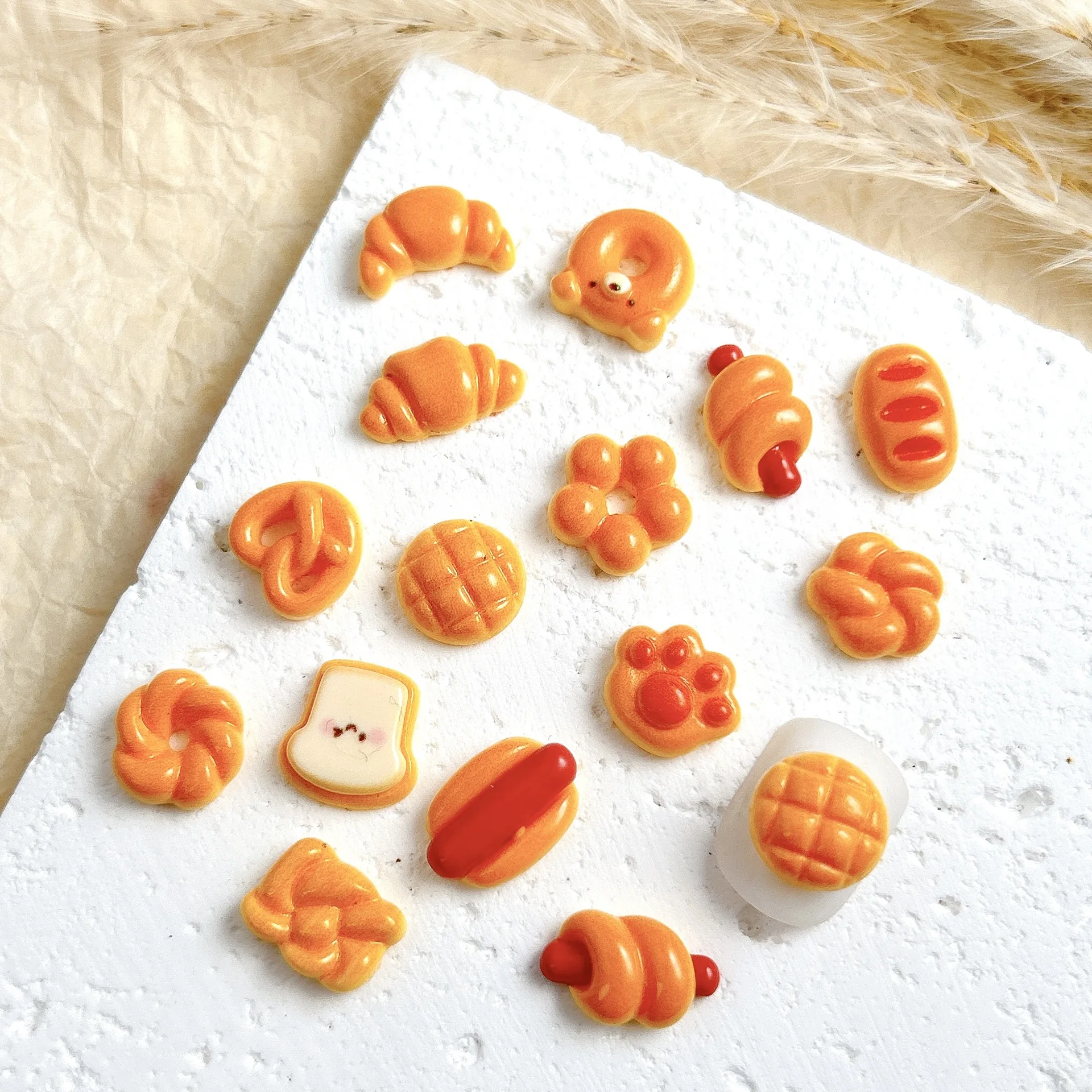20Pcs New Cute Smiley Toast Bear Nail Charms Creative Simulated Sausage Bread Pineapple Bun Resin Nail Art Decorations for DIY