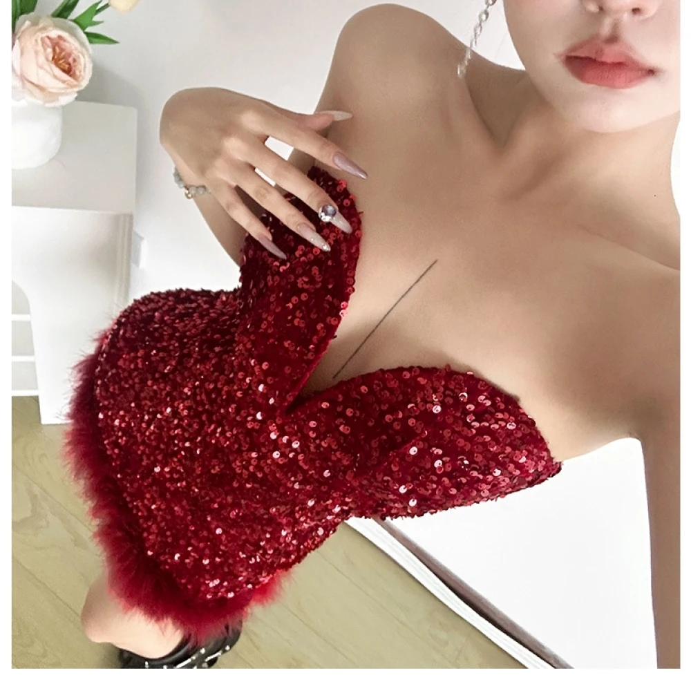 فستان SylCue لامع بدون حمالات للنساء موضة 2025 مثير مائل الرقبة بريق أنيق بدون ظهر بدون أكمام Bodycon صغير