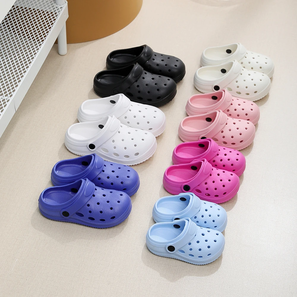 Sandały dziecięce dziura buty dziecięce kapcie miękkie antypoślizgowe proste DIY Design dziura buty dziecięce piaszczysta plaża dla chłopców dziewcząt