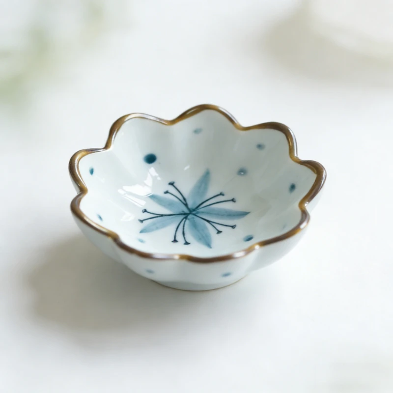 

Японская керамическая миска для соуса и приправ в ретро-стиле, сине-белая, для домашнего использования, маленькая посуда для ресторана