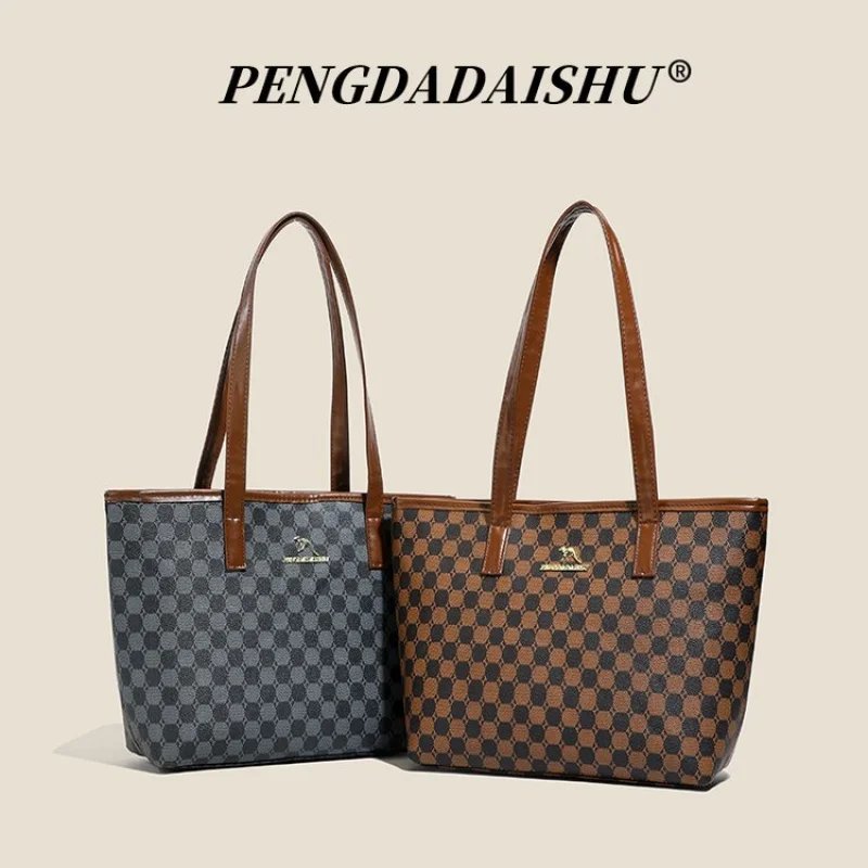 

Top-Tier Women's Messenger Bag Made Of Ocelot-Print Leather Boasting Trendy Paraguay Neat Spacious Daily Look​