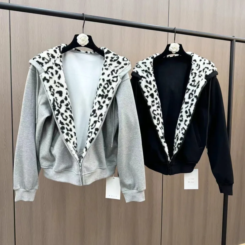 [ZOCI] Winter Splicing Lamb Leopard Pattern Inner Tank Thick Velvet Long Sleeve Ultra Simple Style Hoodie