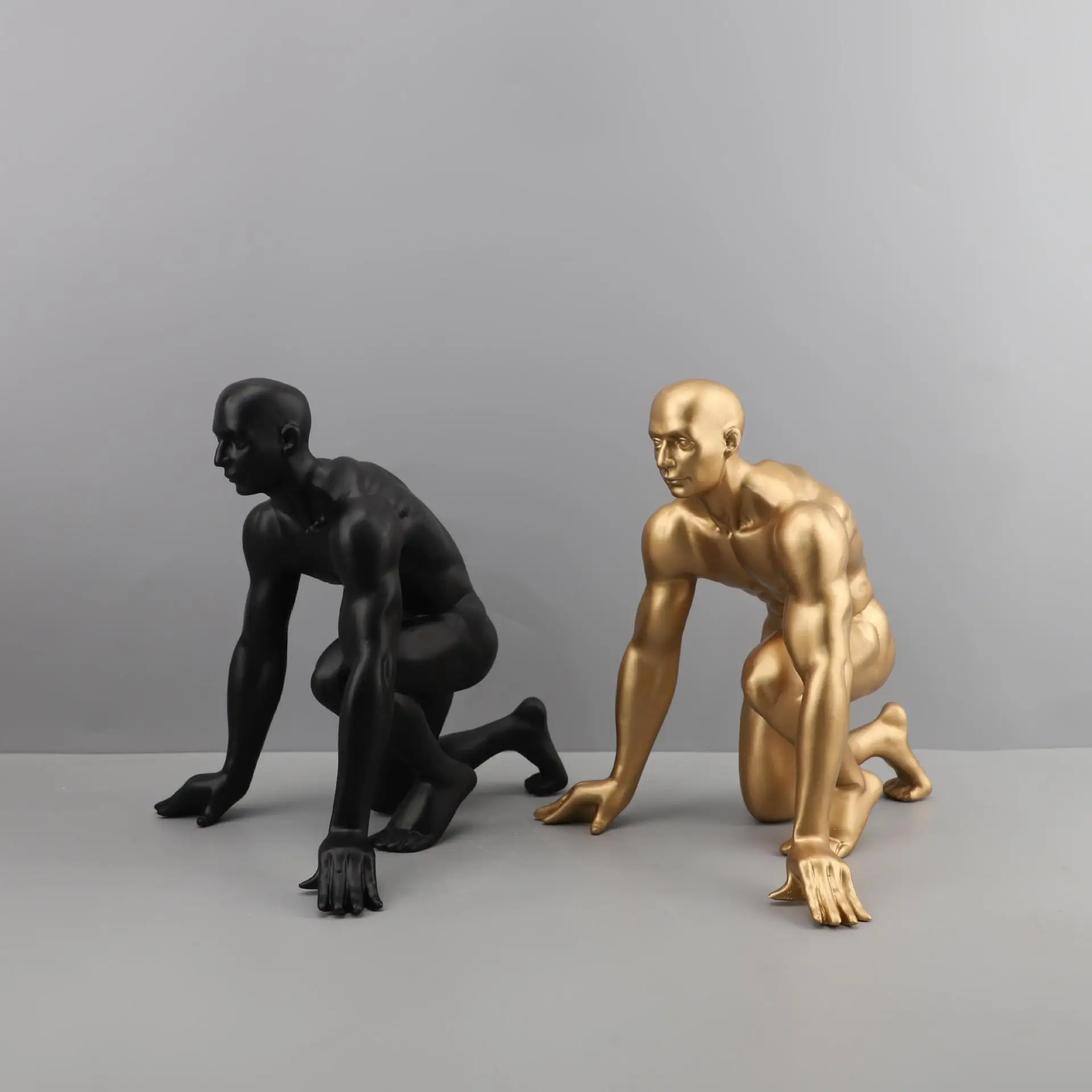 Nordic Minimalist Abstract Figure Resin Figure Sports Figurines Discus Thrower Character Decoration Sculpture home decoration