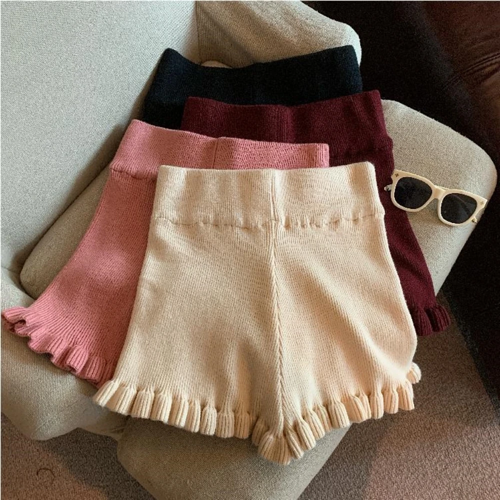 Black Shorts 2025 Women Spring and Winter High Waist Black Knitted Fungus Shorts Warm Short Trousers