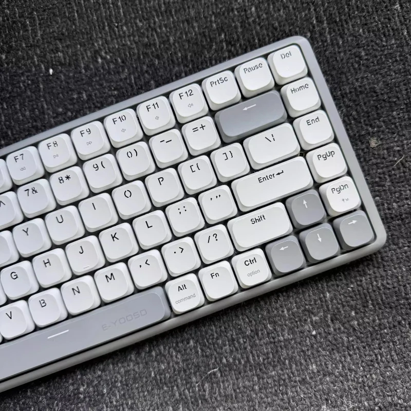 TL84 Key Low Switch Mechanical Keyboard ปรับแต่งสวิตช์สีแดงต่ําบลูทูธไร้สาย 2.4G สามโหมดน้ําหนักเบาและพกพาได้