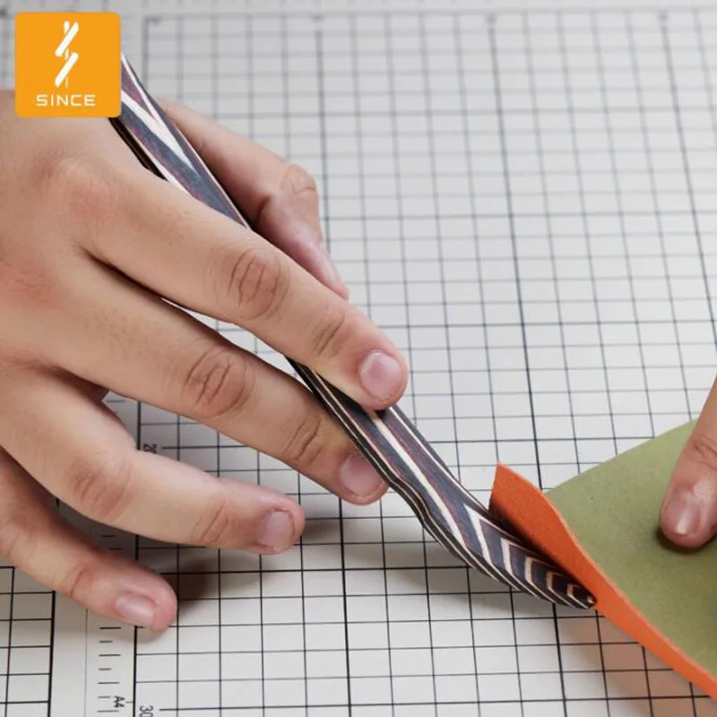 DIY اليدوية الجلود التصميم عصا الجلود الحرفية للطي غرزة الحز تعميق أداة أداة التصميم الخشبي العلمي