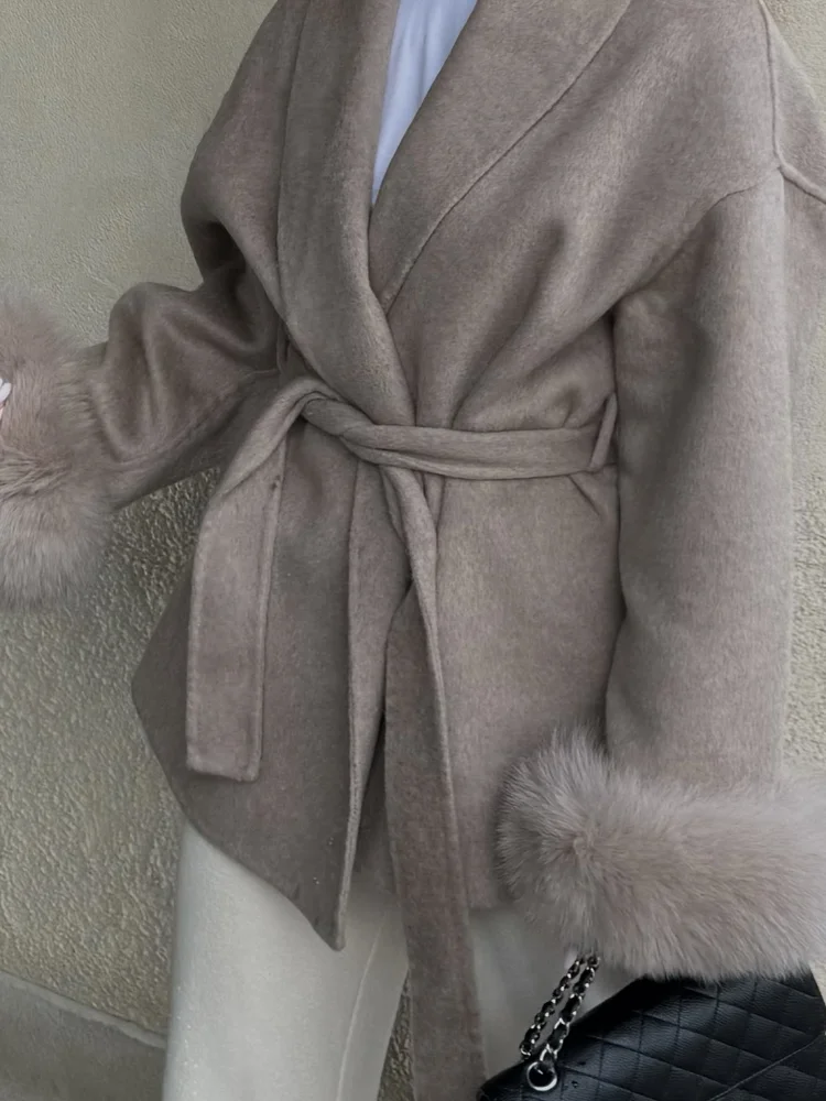 بلوفر نسائي أنيق ملون متقلب بأكمام طويلة ورقبة مستديرة سترة قصيرة فضفاضة للسيدات لخريف 2025 سترات للتنقل اليومي في الشارع #2