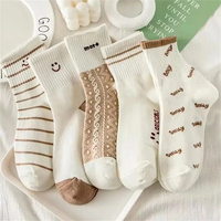 5 Pairs Cute Smiling Face Pattern Socks, Comfortable And Soft Mid Calf Sports Socks For Women In Every Day