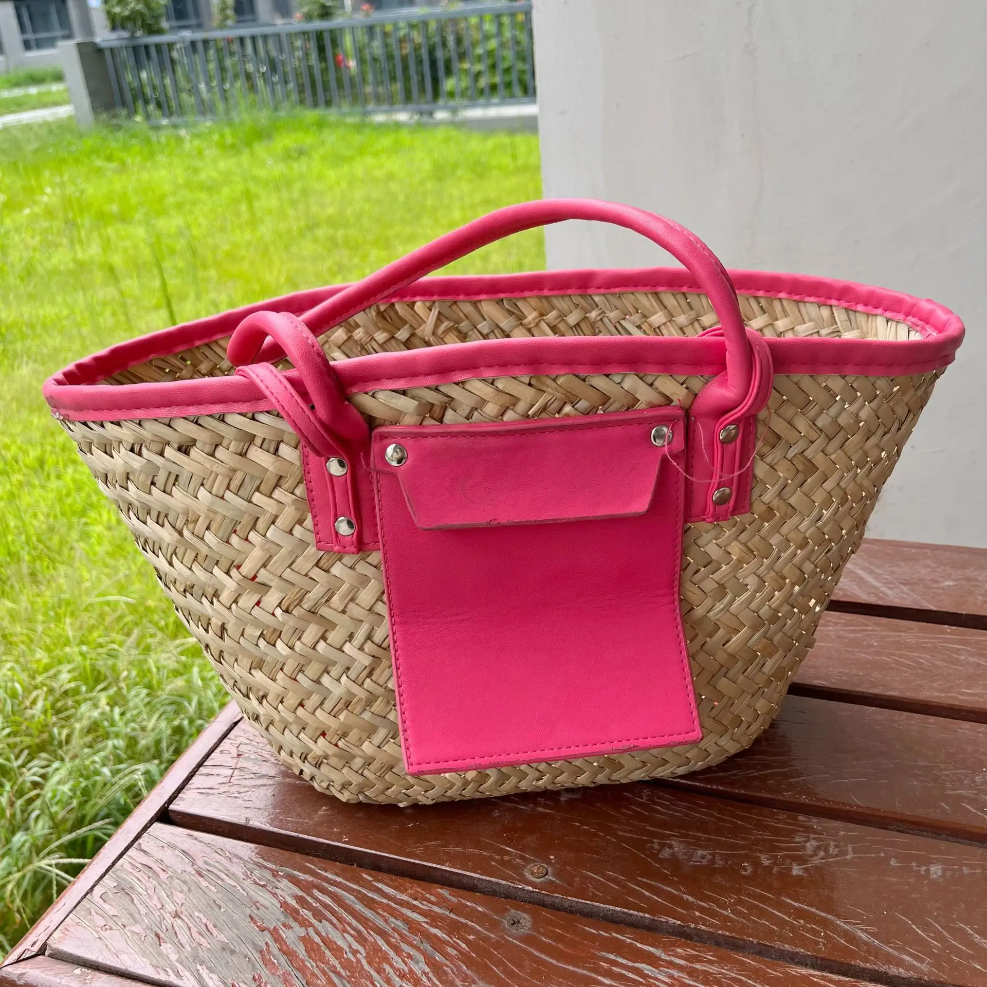 Womens Tote Bags Handwoven Straw Beach Bag Summer Large Capacity Shoulder Handbag Minimalism Luxury Woven Purse for Travel Daily