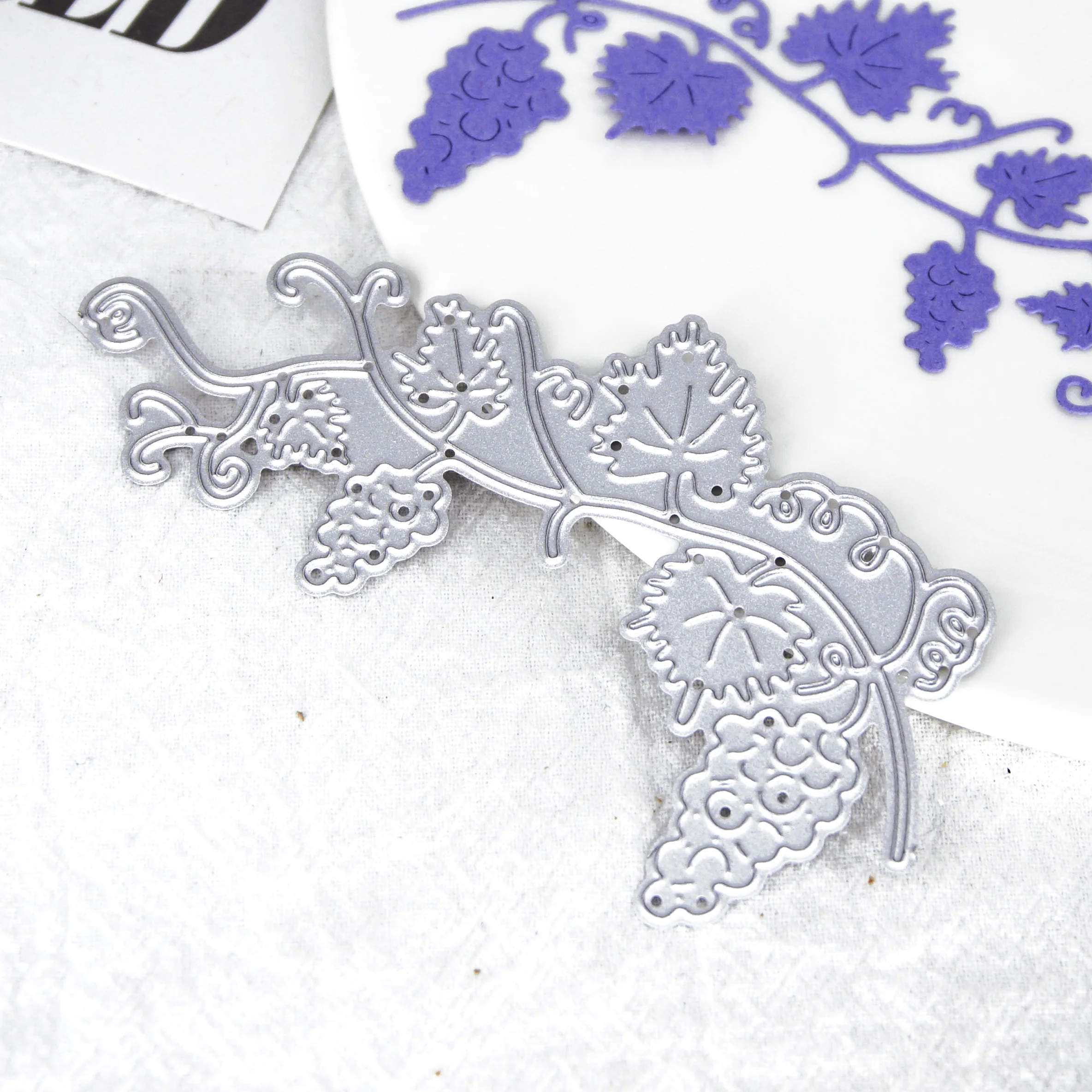 Craft metal cutting dies cut die mold Grape Leaf strip decoration Scrapbook paper craft knife mould blade punch stencils dies