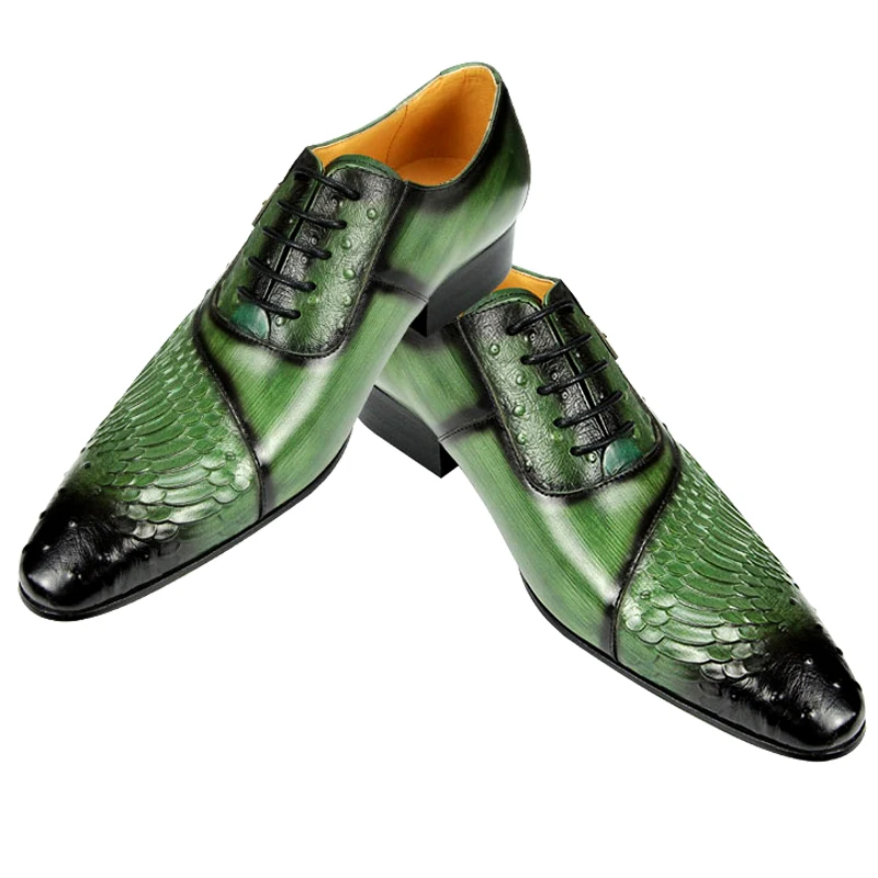 Homens de luxo oxford sapatos britânico esculpido moda vestido sapatos de couro apontou sapatos na moda rendas verde preto sapatos formais