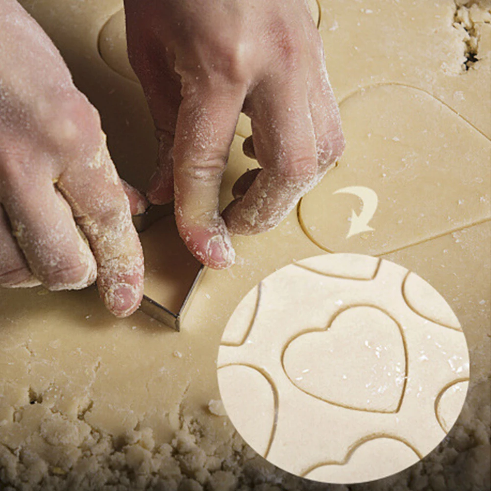 

6 Pcs Stainless Steel Baking Mold Heart Shape Cookie Christmas Cookie Cutters Cake Biscuit Valentines Day Birthday Party