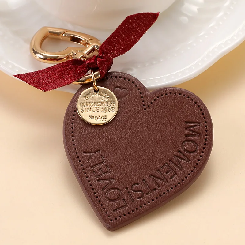 Korean Fashion Heart Car Key Chain Earphone Set Pendant Backpack Bag Pendant Leather Key Chains for Women