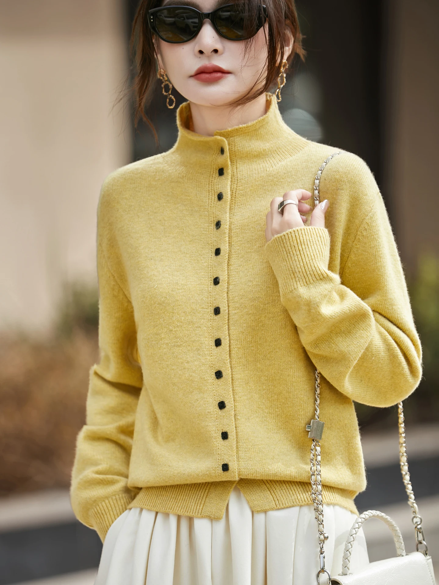 

Fall 2025 Women's Knitted Short High Collar Cardigan Soft Warm Commute Style Loose Fit Simplicity Fashion Simulation Sweater