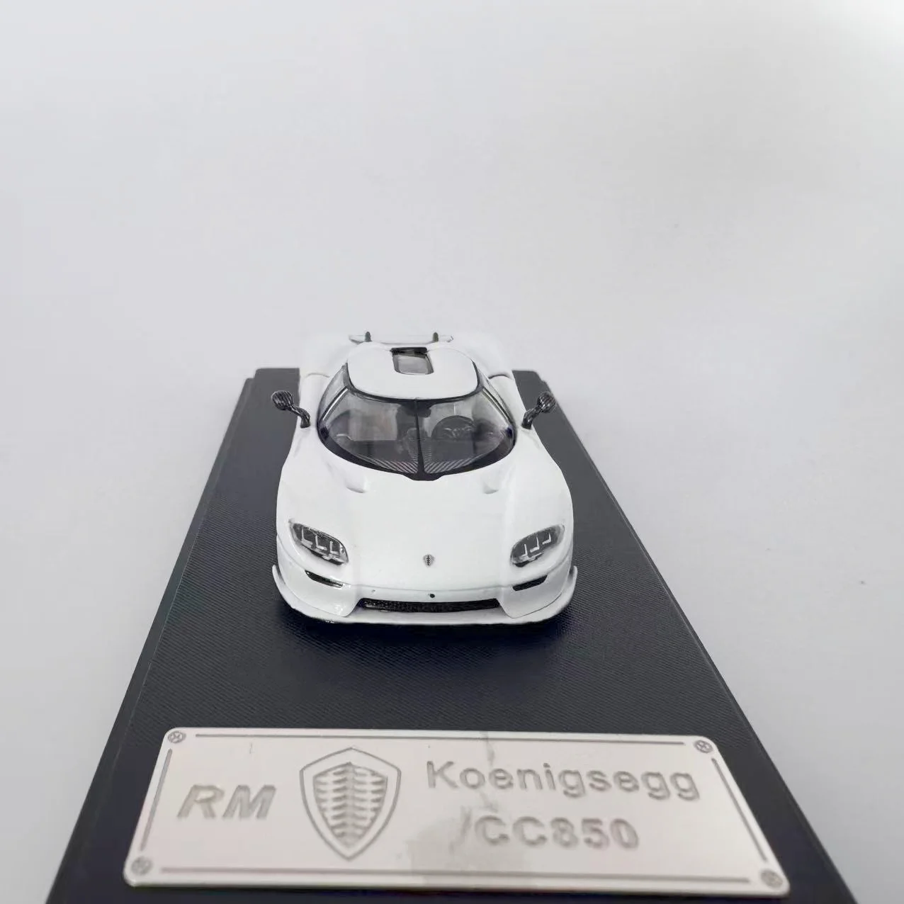 Modelo Rhino RM 1:64 CC850 Tampa magnética do motor Coleção de modelo de carro em liga