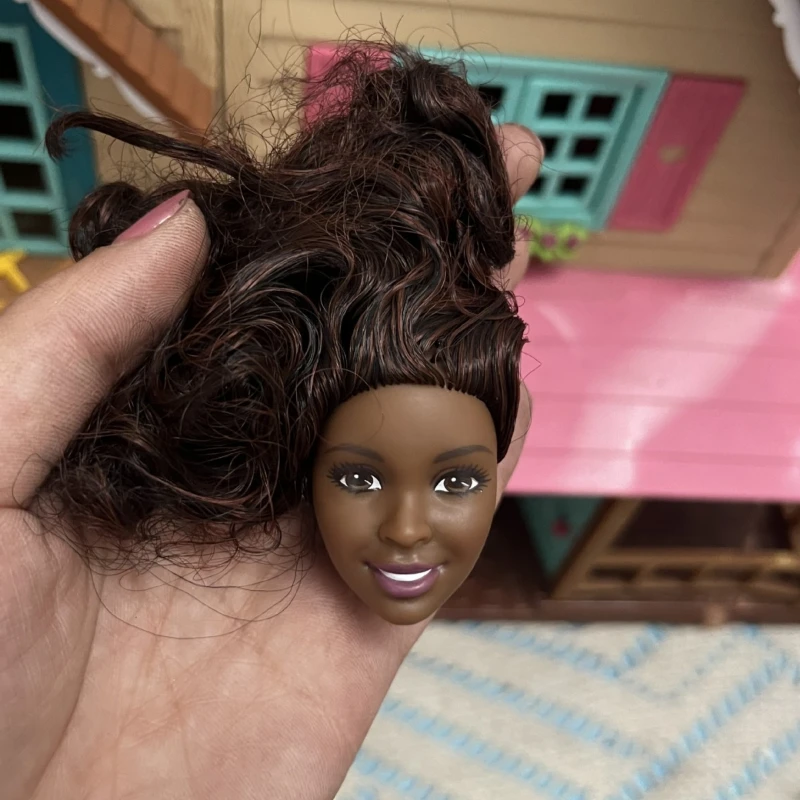 [Zweiterhandprodukt] Dunkler Hautkopf für 30 cm große Puppe, 1/6 Gelenke, Puppenzubehör, Anziehspielzeug