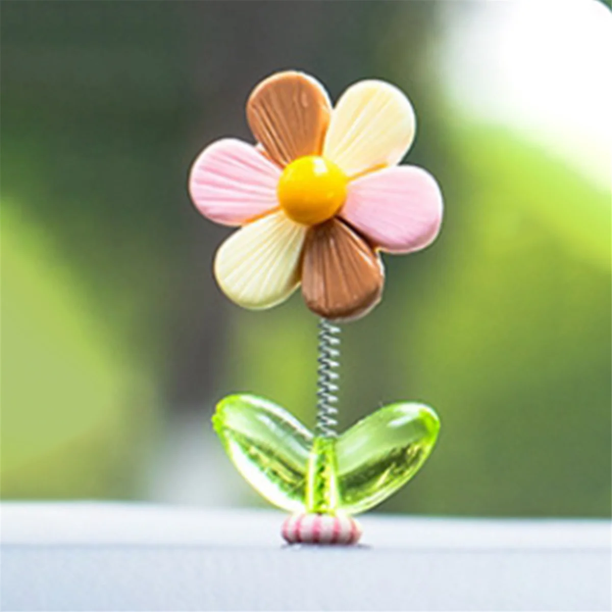 5Pcs Car Dashboard Rainbow Flower Ornaments Head Shaking Dancing Flower Cartoon Ornament Car Interior Cute Flower