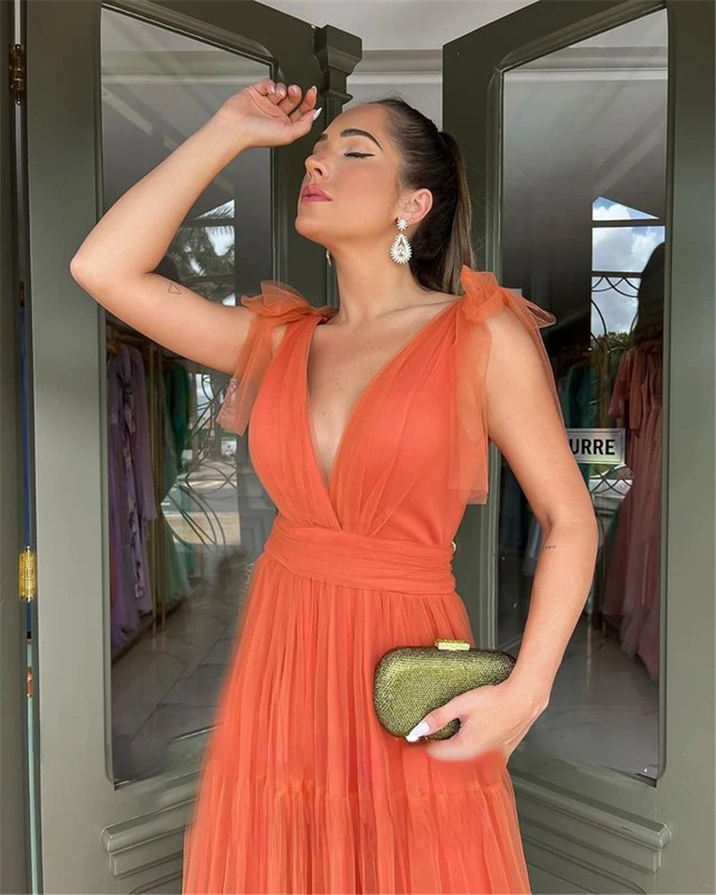 A-Linie Orange Tüll Lange Ballkleider V-Ausschnitt Rückenfrei Tiered Bow Shoulder Stufenrock Damen Party Abendkleider 2022