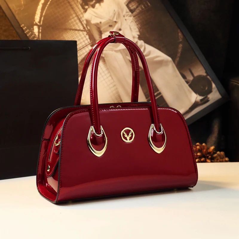 

2023 New Fashion Women's Bag Female Simple Handbags Shoulder Crossbody Middle-Aged Genuine Leather Classy Mom Bags