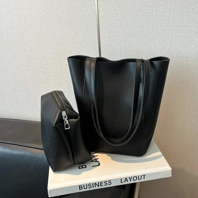 

Fashion Solid PU Zipper Retro Casual Versatile Tote Bags Hot Sale Light Luxury Simple Large Capacity Shoulder Bag for Women