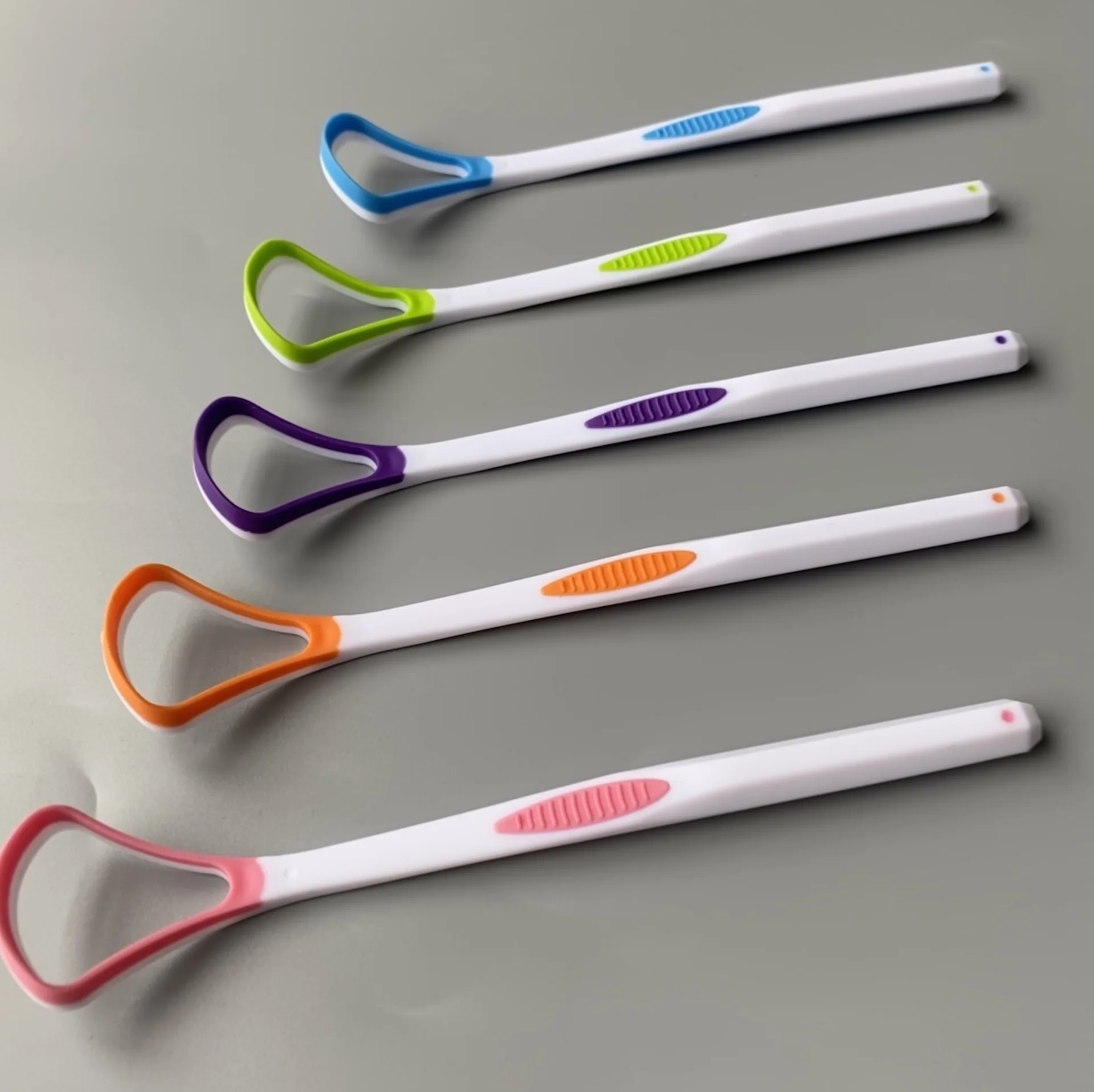 Raspador de língua para cuidados pessoais, limpador de revestimento de língua, elimina mau hálito, dupla face, utilizável, pacote familiar, higiene e saúde, 1 peça