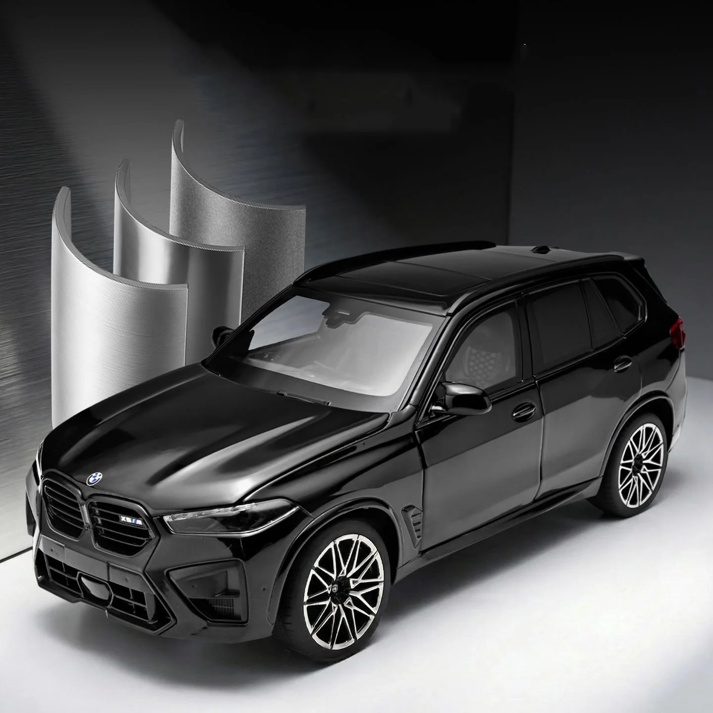 1:24 BMW X5M X5 F95 Mpower SUV Alloy Car Model Sound and Light Pull Back Children's Toy Collectibles Birthday Gift