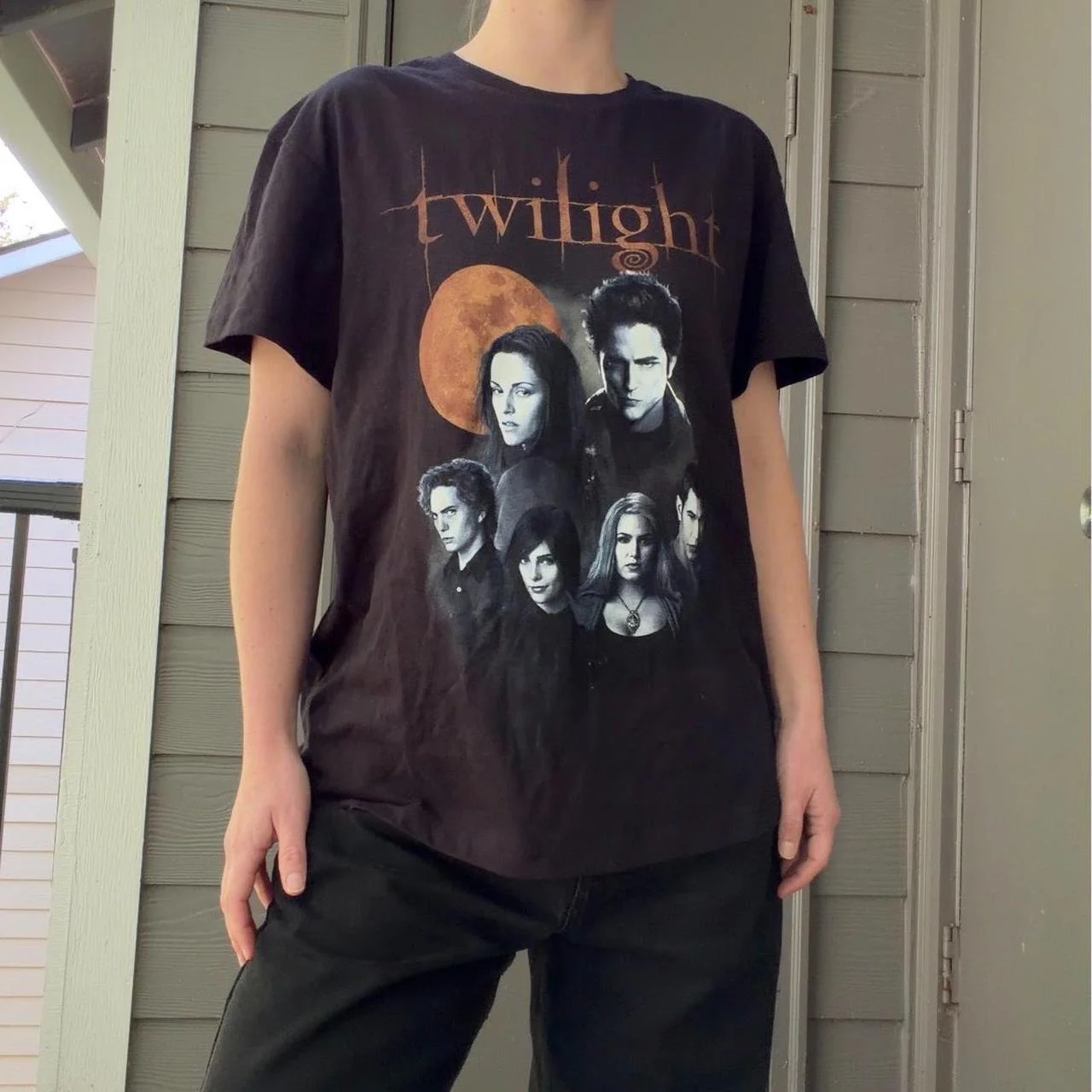 Vintage Twilight Shirt Retro Twilight Fans Homage T-shirt Gift for Book Lover Twilight Saga Comic Vampires Wolves Romance Shirt