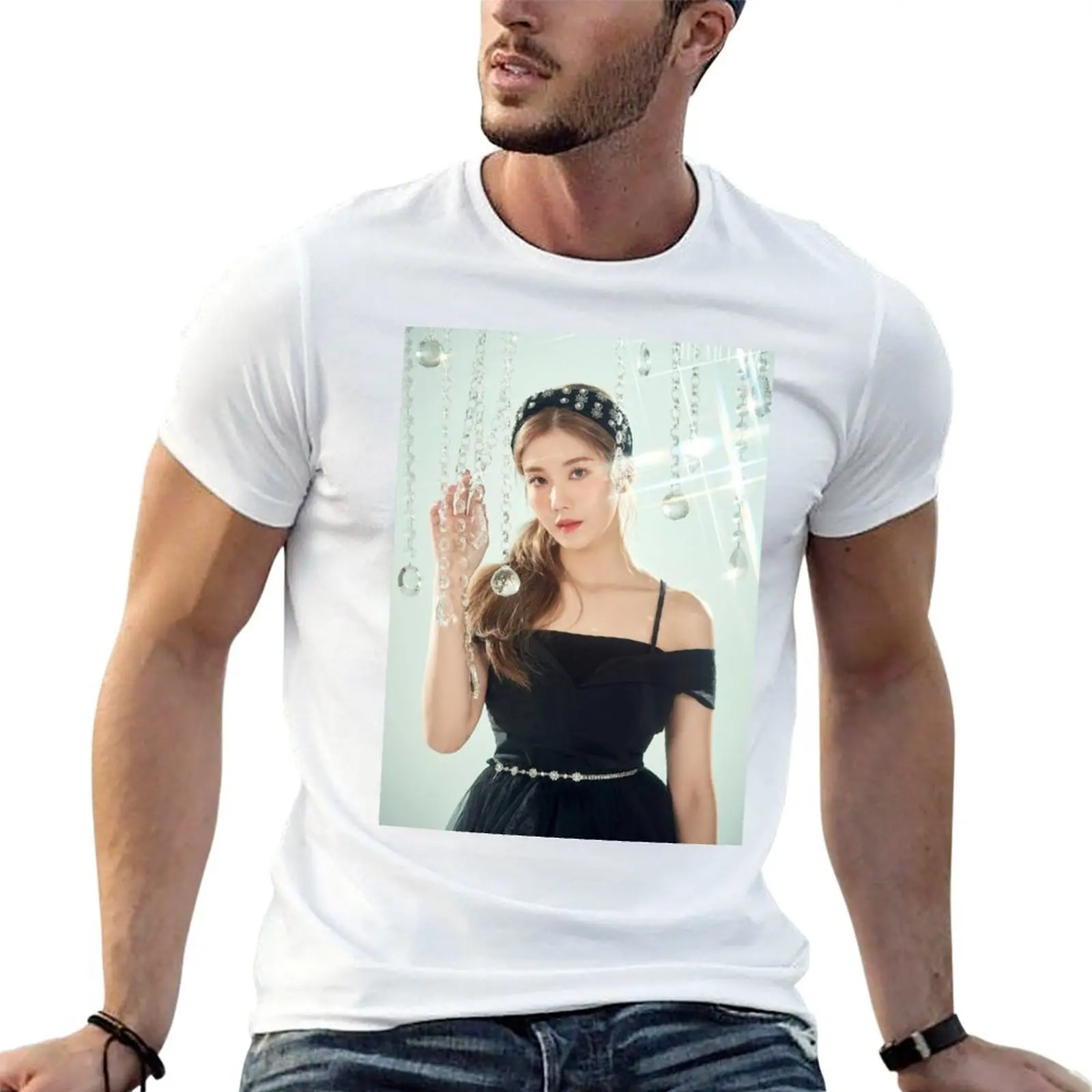 

IZ*ONE (#) - 2nd Mini Album [HEART*IZ] Kwon Eunbi () OFFICIAL PHOTO Sapphire ver. T-Shirt essential t shirt T-Shirt