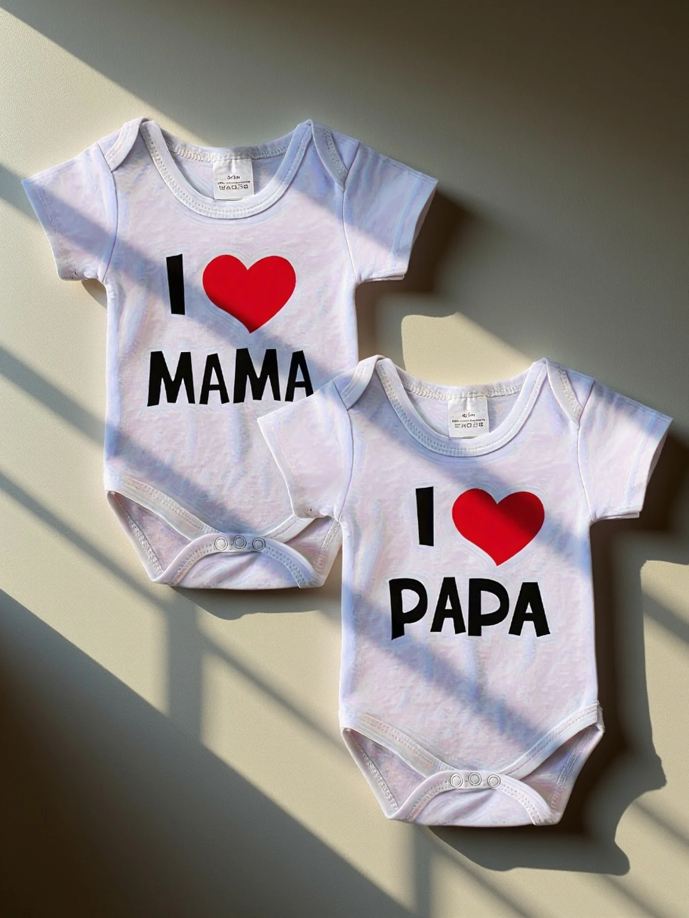 

2PCS Baby Bodysuit Set with Love for Dad and Mom Summer Short Sleeve Pure Triangle Romper for Outdoor Fashion T Shirts